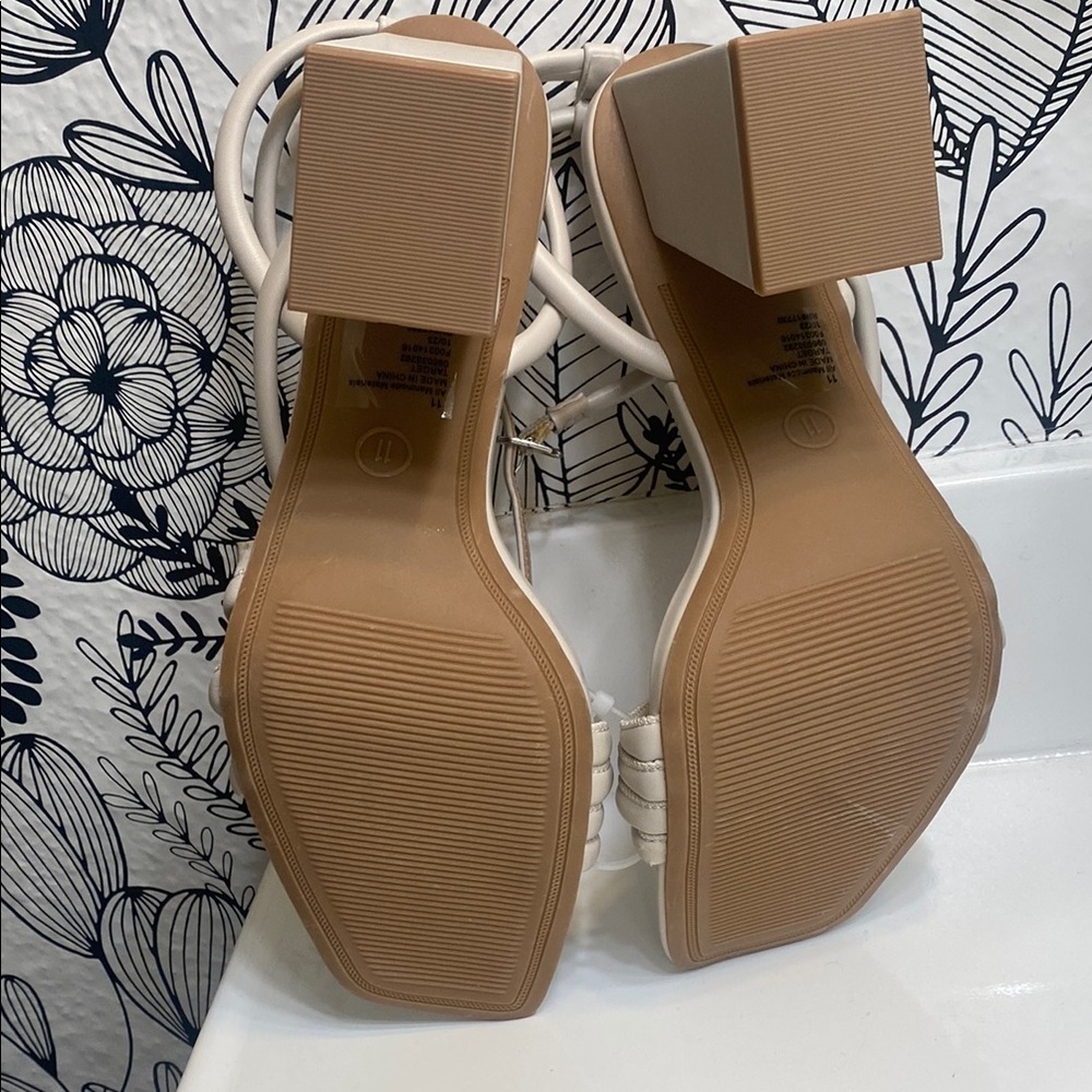 A NEW DAY Katana Cream Strappy Heels *flawed - Picture 5 of 9